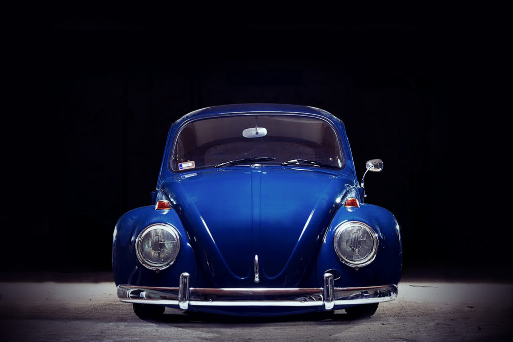 a blue vw bug